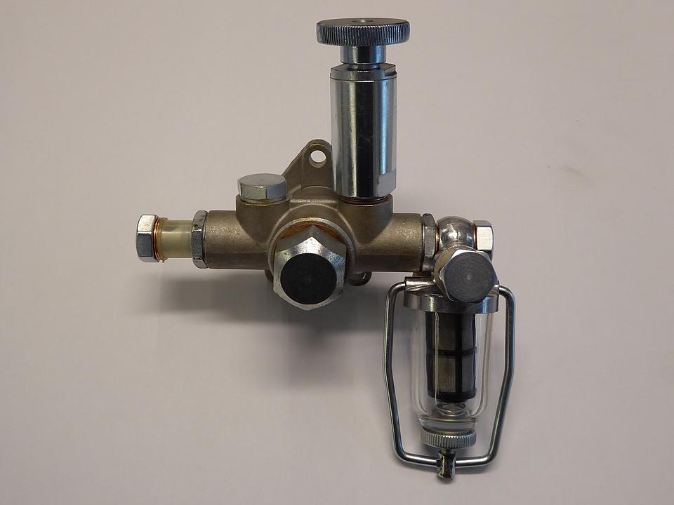 Förderpumpe Steyr T280 kaufen Förderpumpe Steyr T280 im Oldtimer Traktor Ersatzteile Shop online kaufen