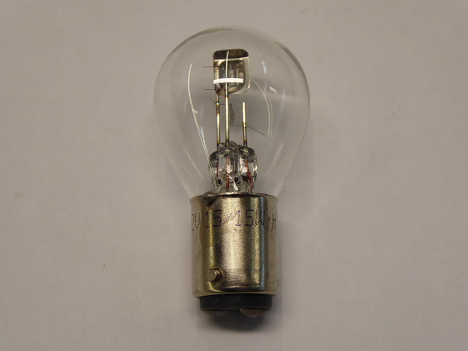 Birne 12V 15/15W kaufen Birne 12V 15/15W im Oldtimer Traktor Ersatzteile Shop online kaufen