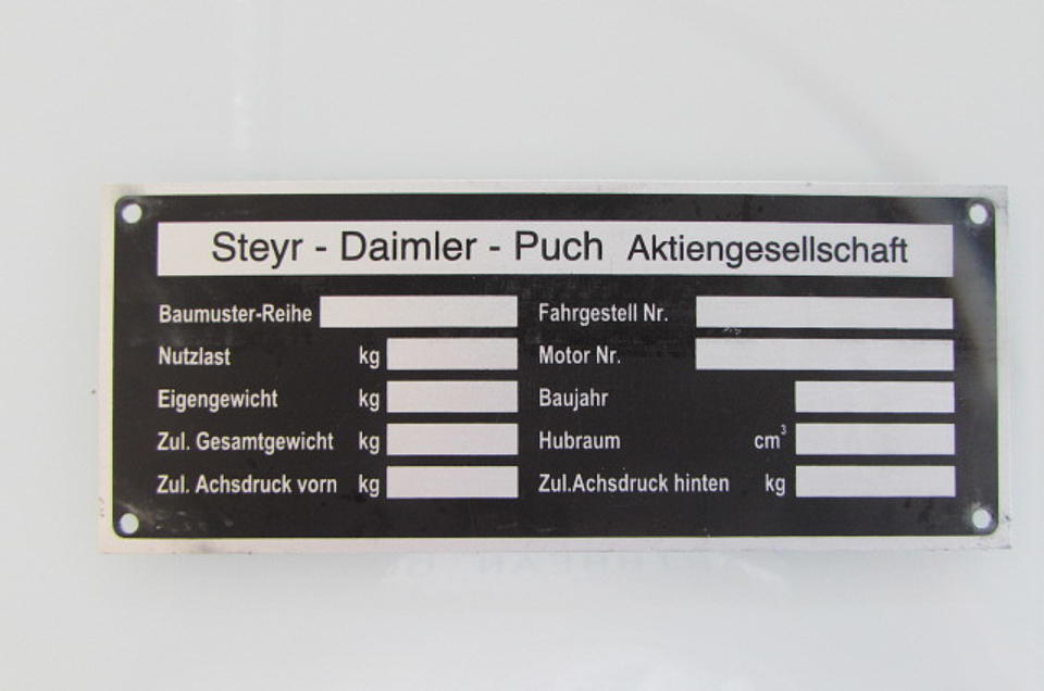 Baumusterschild kaufen Baumusterschild im Oldtimer Traktor Ersatzteile Shop online kaufen