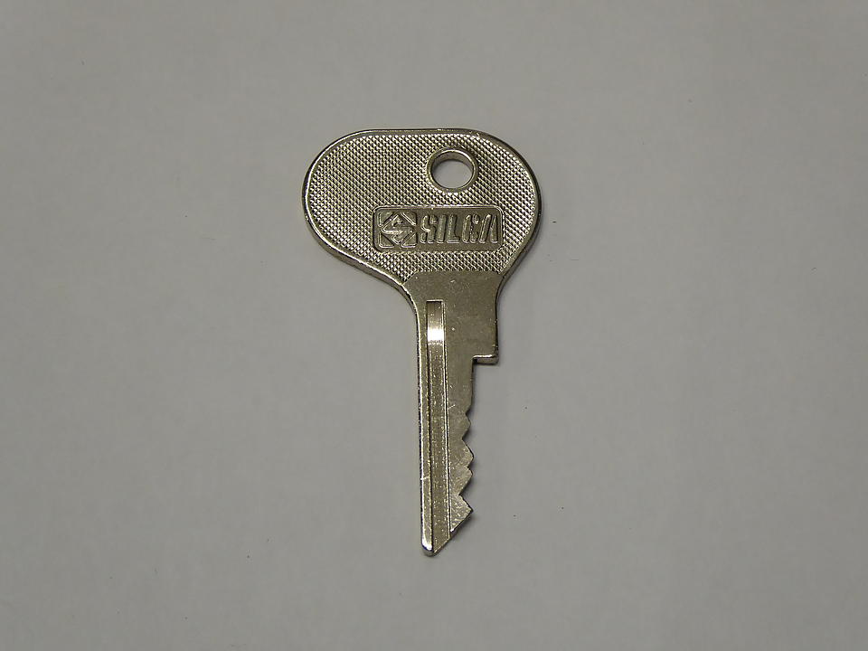 Zündschlüssel im Oldtimer Traktor Ersatzteile Shop online kaufen